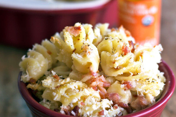Truffled-Gruyere-Mac-and-Cheese-with-Bacon