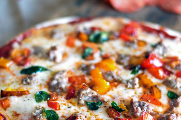 Quesidilla-Pizza-with-Sausage-and-Pepporoni