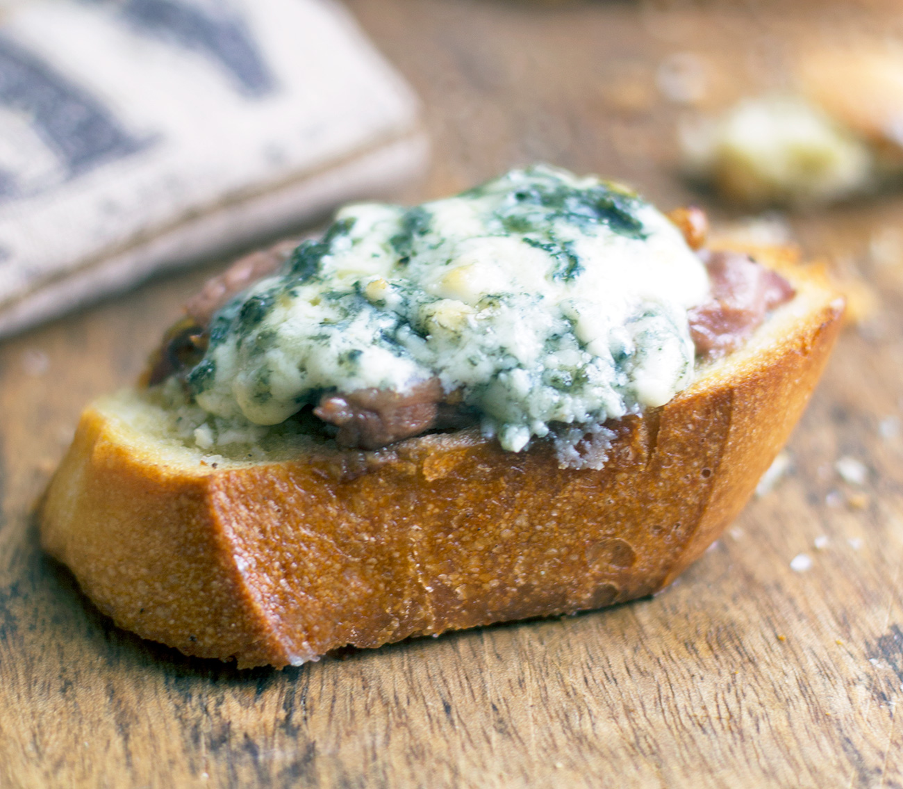 Caramelized Onion with Steak and Blue Cheese Bruschetta