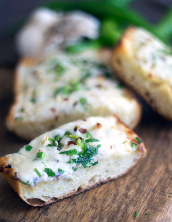 Spicy and Cheesy Italian Long Hot Garlic Bread