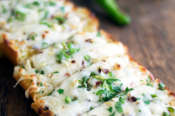 Spicy and Cheesy Italian Long Hot Garlic Bread