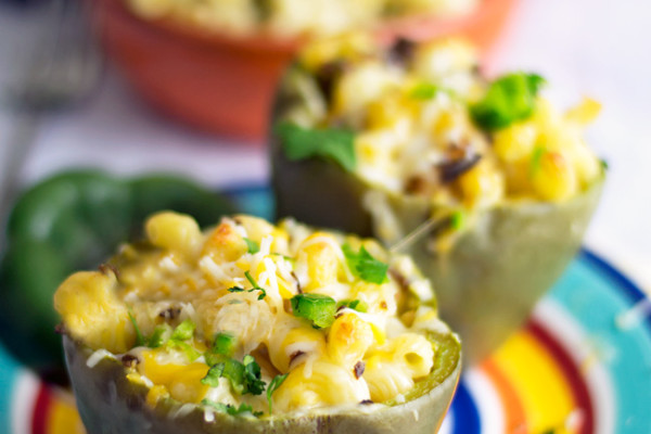 Mexican Mac and Cheese Stuffed Bell Peppers